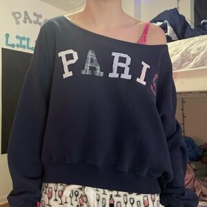medium, off the shoulder, kinda cropped, from Hollister, only been worn out once